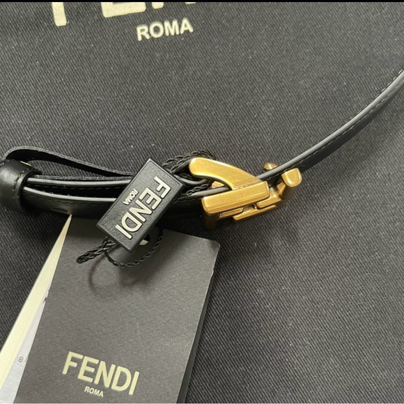 FENDI LEATHER BELT WITH ICONIC “FF” LOGO IN GOLD FINISH METALWARE - Picture 6 of 16